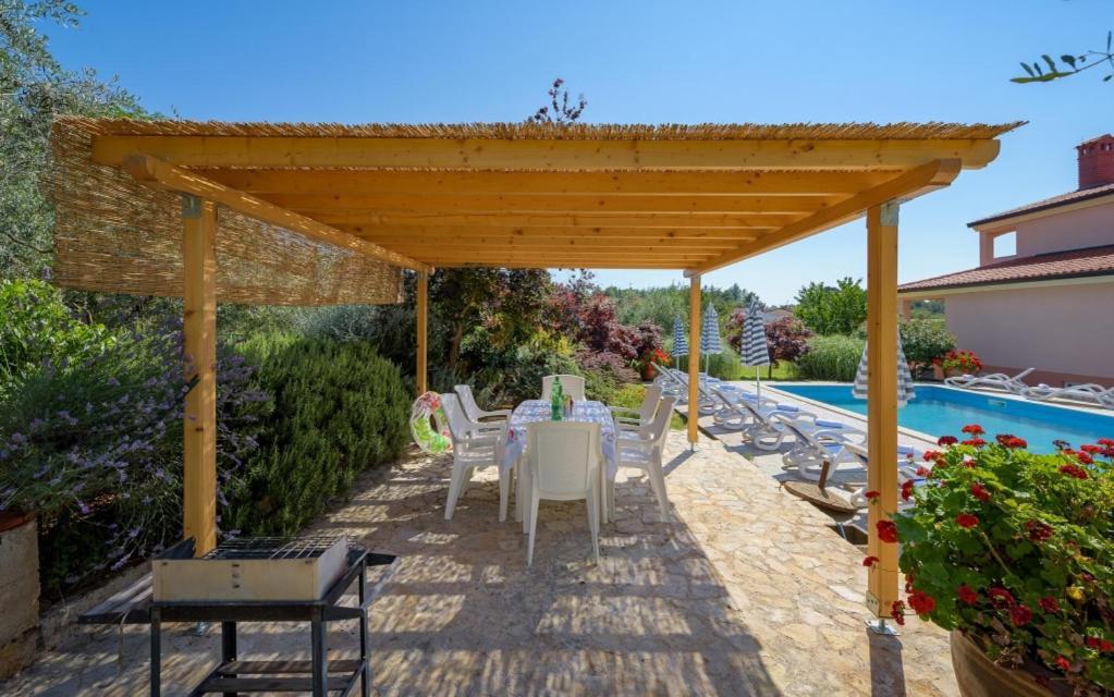 Villa Franka 113 Bašanija 外观 照片