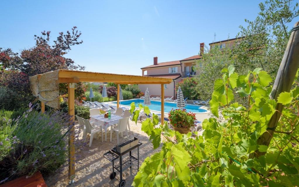 Villa Franka 113 Bašanija 外观 照片
