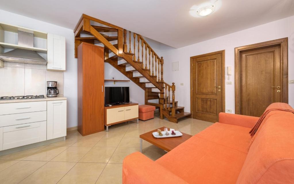 Villa Franka 113 Bašanija 外观 照片